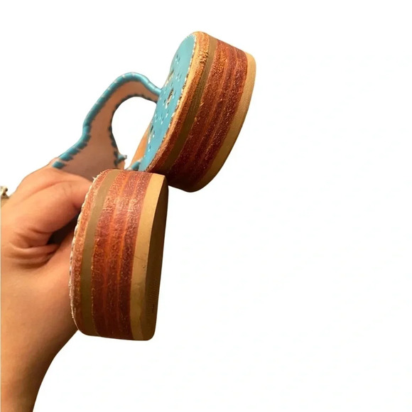 Jack Rogers Vera Bradley Peacock Sandals - Picture 6 of 8